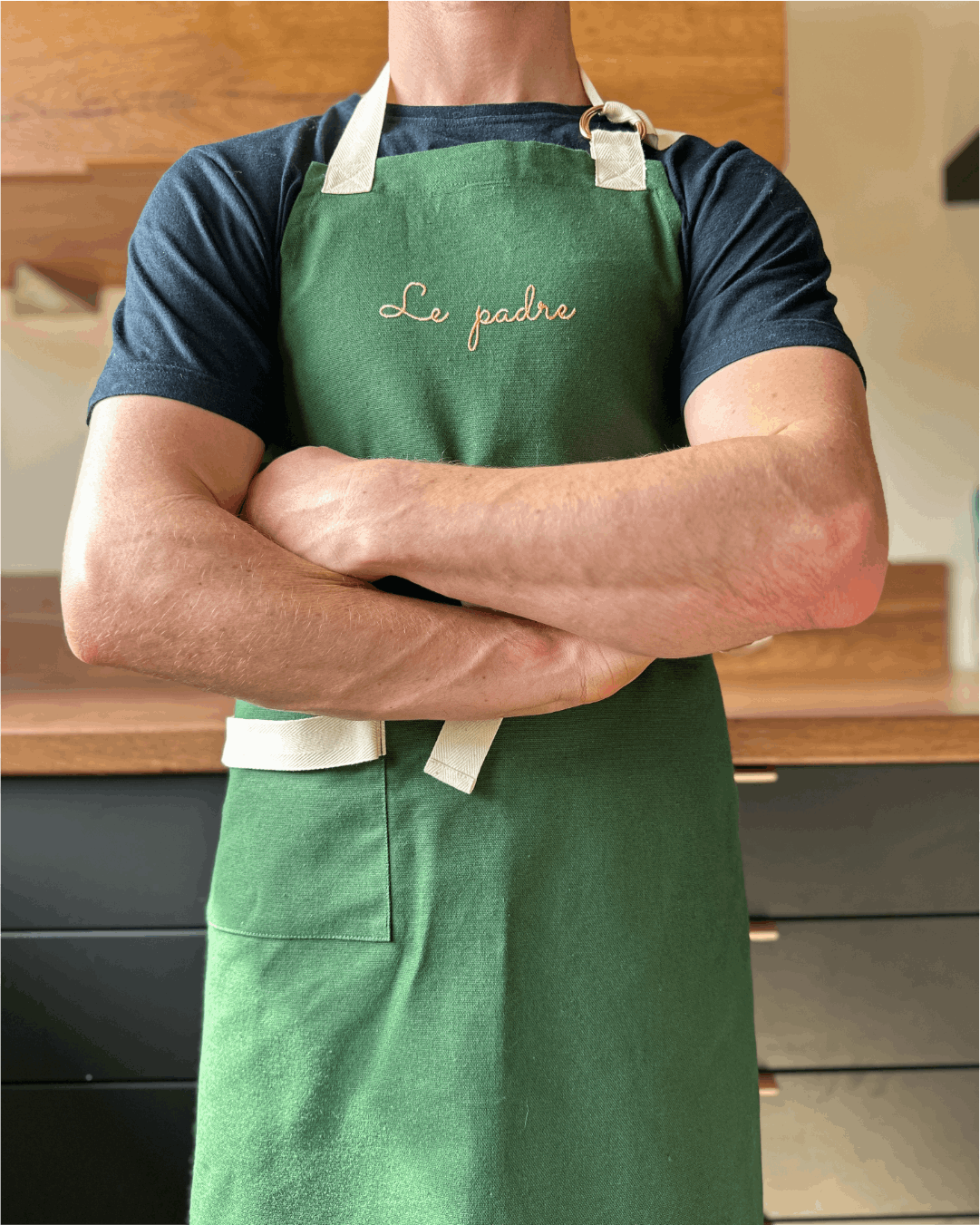 Tablier de cuisine Vert sapin brodé - La Padre -  Collection La famille - Simone Home