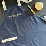 Tablier de cuisine Bleu Denim  brodé - Daddy Cool  -  Collection La famille  - Simone Home 